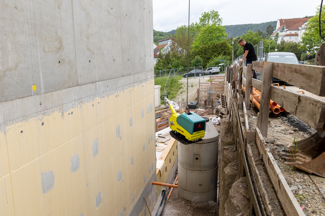 Ammann представила первую электрическую виброплиту eAPH 70/95 — нулевые выбросы, максимум надёжности